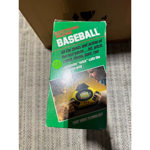 V-Tech 1988 Electronic Talking Play by Play Handheld Baseball Game - Picture 5 of 7